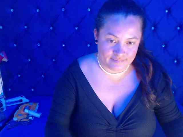 SaraThonson webcam