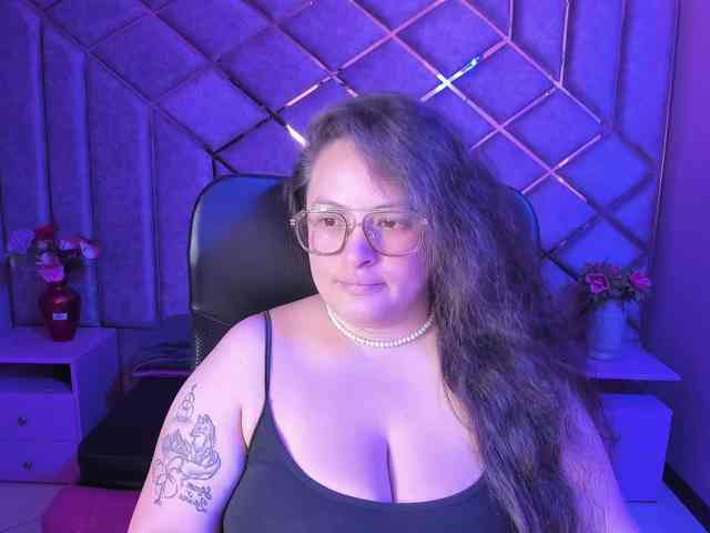 SaraThonson webcam
