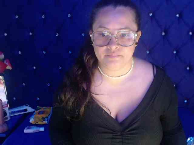 SaraThonson webcam