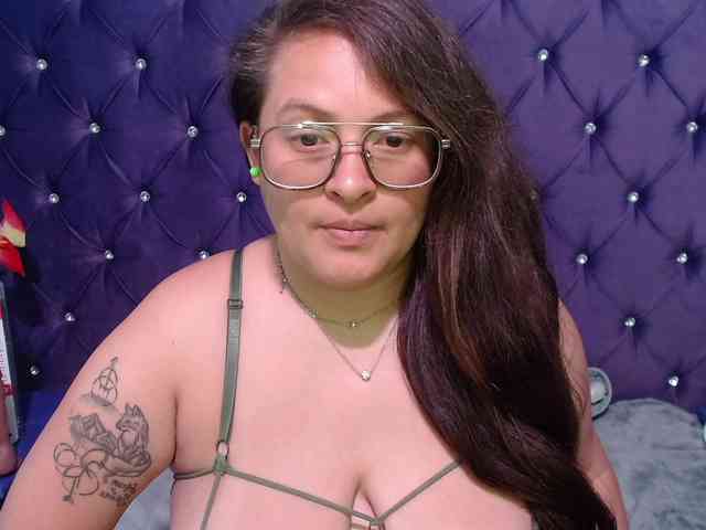 SaraThonson webcam