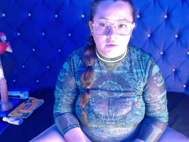 SaraThonson webcam