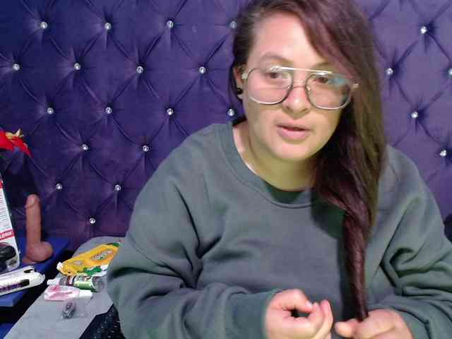 SaraThonson webcam