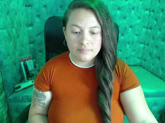 SaraThonson webcam