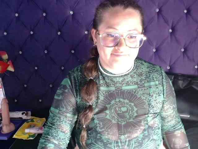 SaraThonson webcam