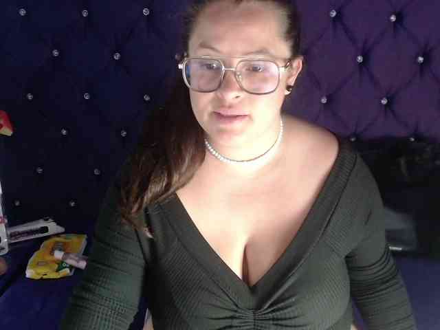 SaraThonson webcam