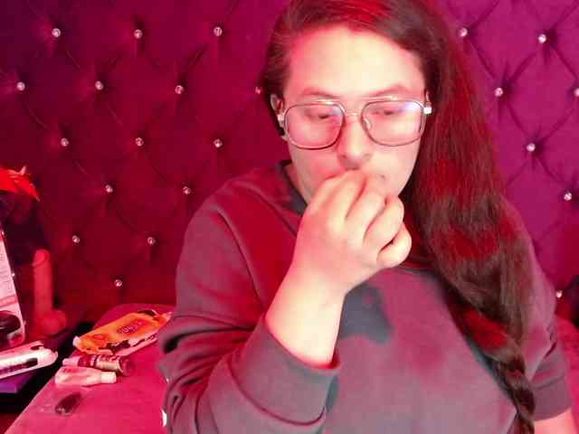 SaraThonson webcam