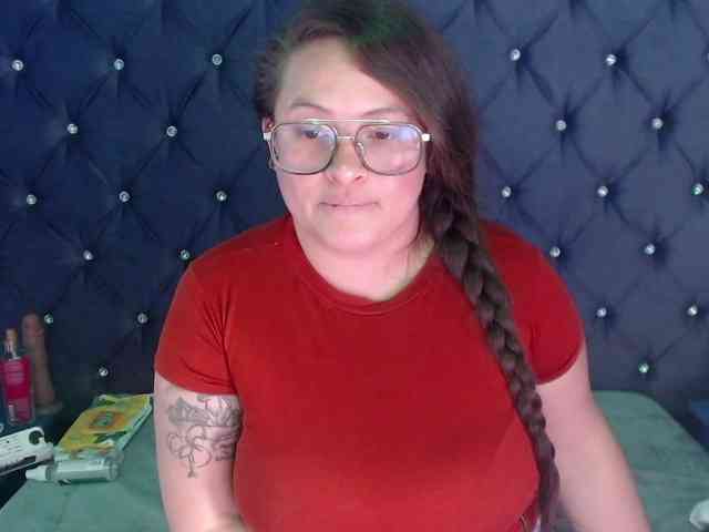 SaraThonson webcam