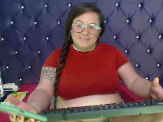 SaraThonson webcam