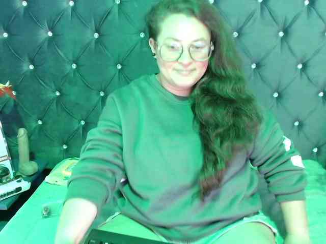 SaraThonson webcam