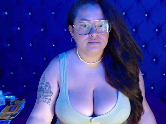 SaraThonson webcam