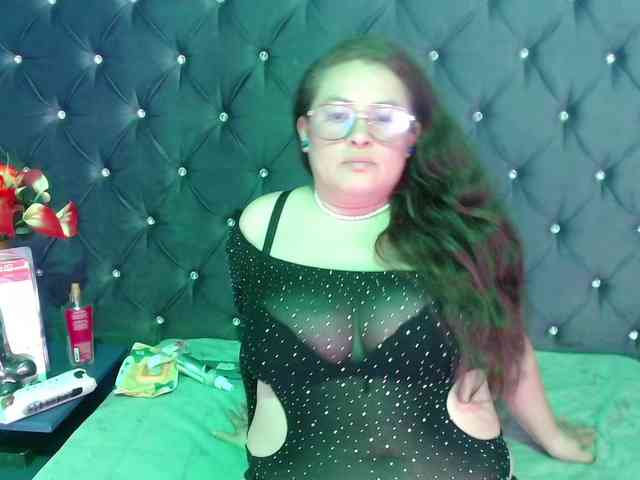 SaraThonson webcam