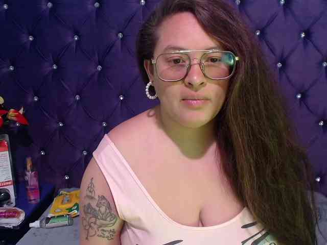 SaraThonson webcam