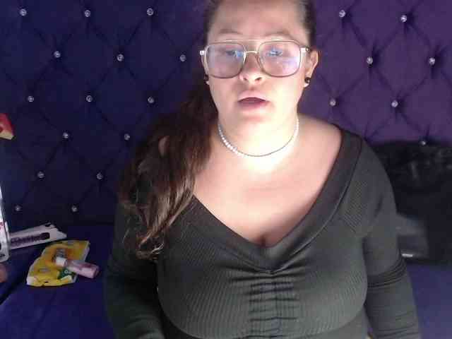 SaraThonson webcam