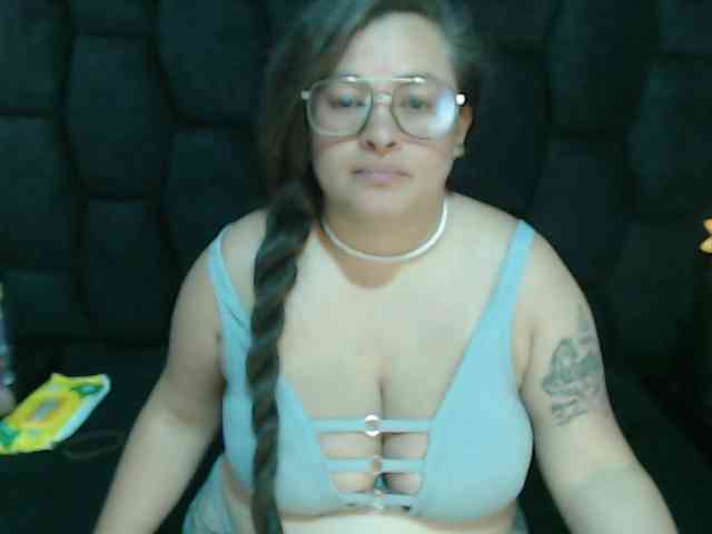 SaraThonson webcam