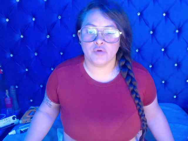 SaraThonson webcam
