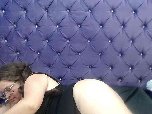 SaraThonson webcam