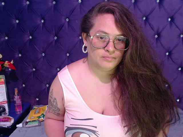SaraThonson webcam