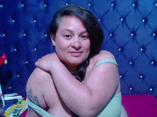 SaraThonson webcam