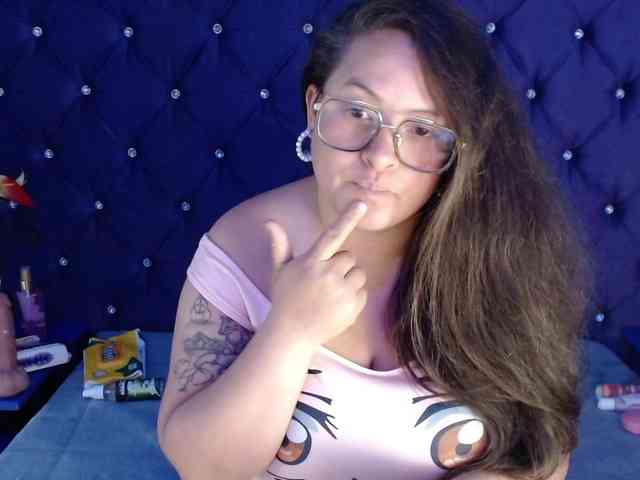 SaraThonson webcam