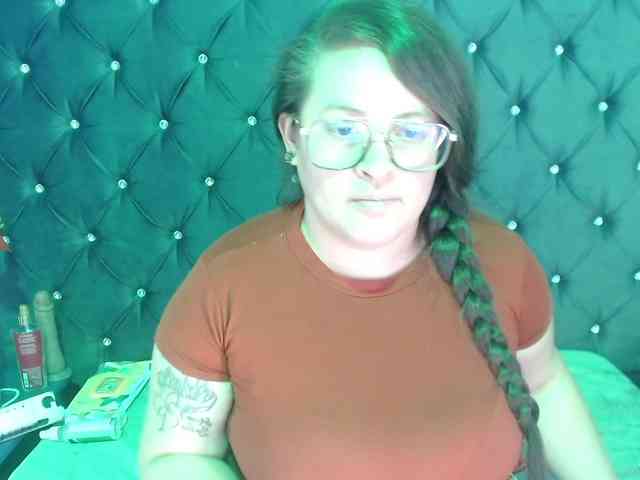 SaraThonson webcam