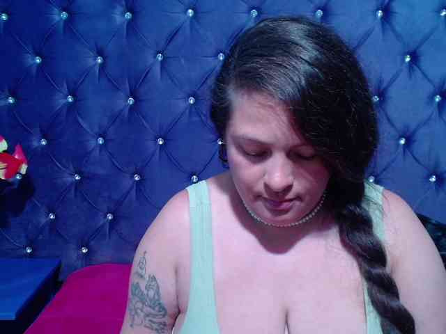 SaraThonson webcam