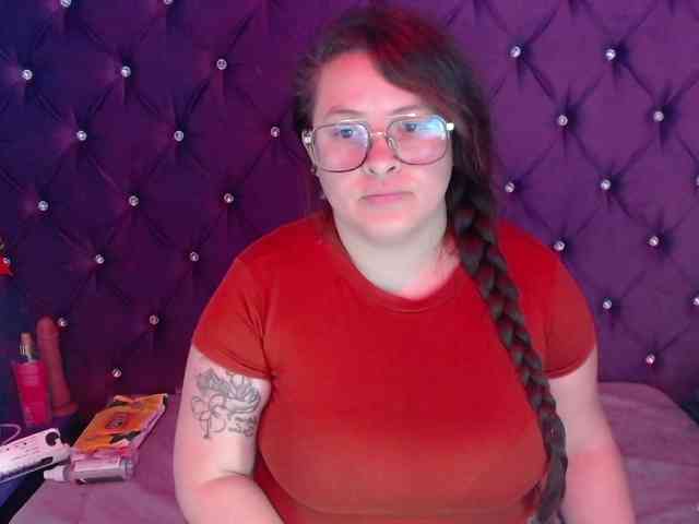 SaraThonson webcam