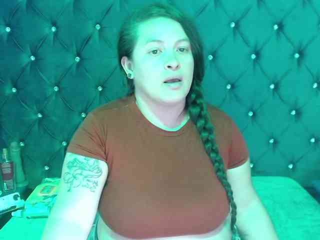 SaraThonson webcam