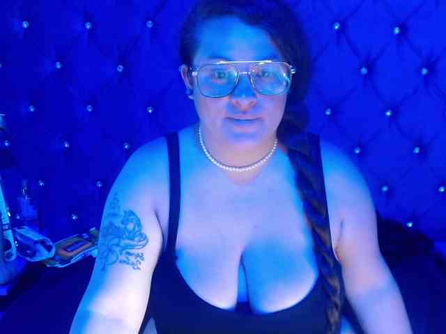SaraThonson webcam