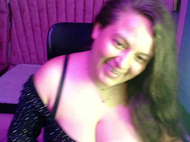 SaraThonson webcam