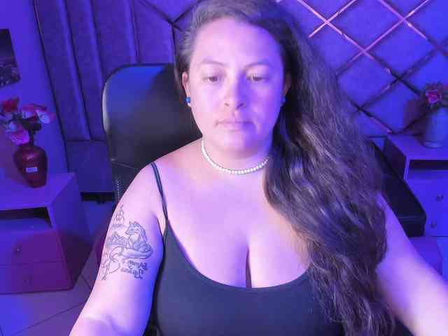 SaraThonson webcam