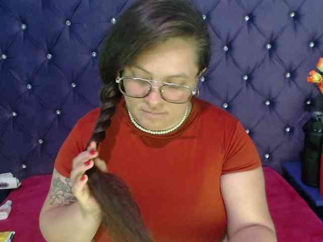 SaraThonson webcam