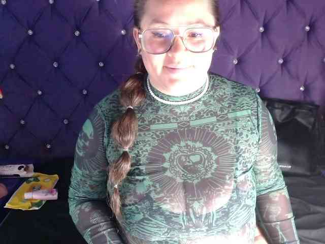 SaraThonson webcam