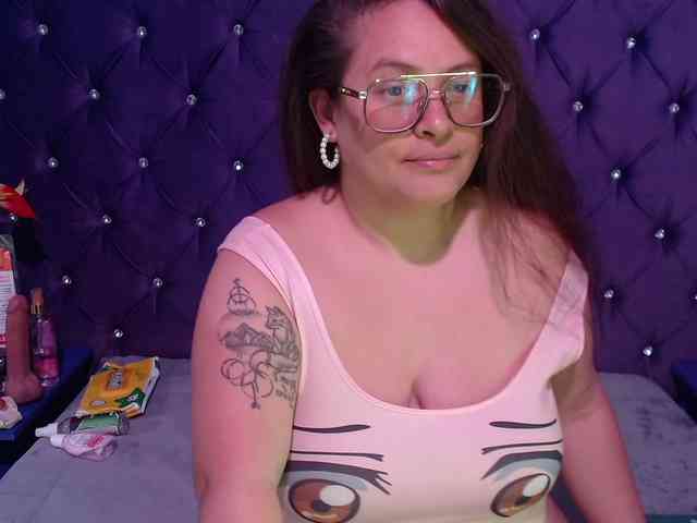 SaraThonson webcam