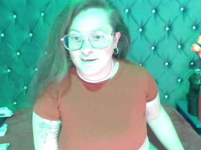 SaraThonson webcam