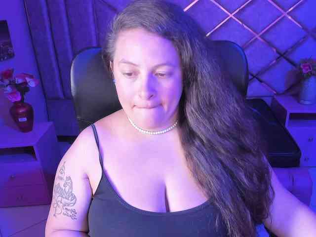SaraThonson webcam