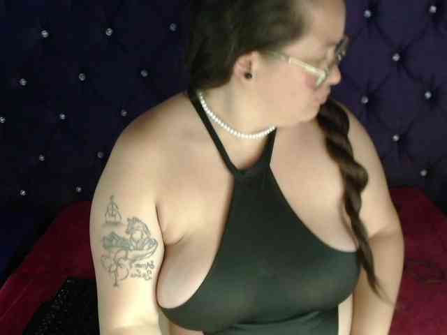 SaraThonson webcam