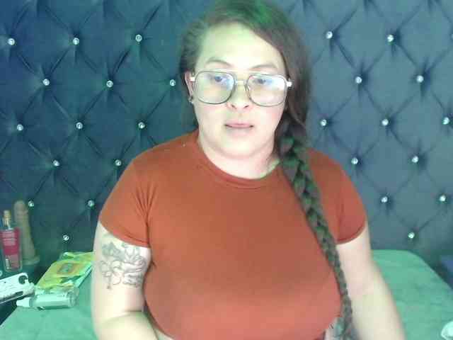 SaraThonson webcam