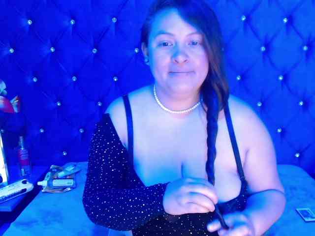 SaraThonson webcam