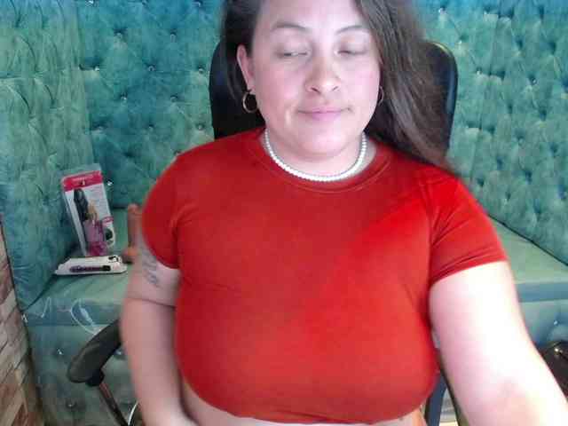 SaraThonson webcam