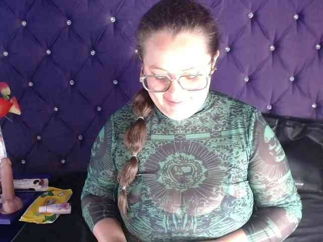 SaraThonson webcam