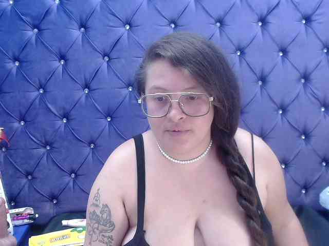 SaraThonson webcam