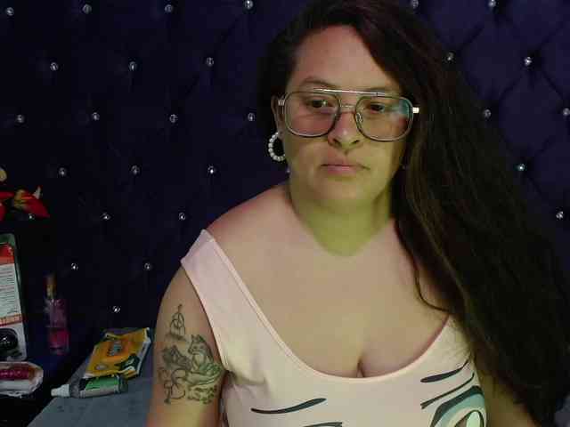 SaraThonson webcam