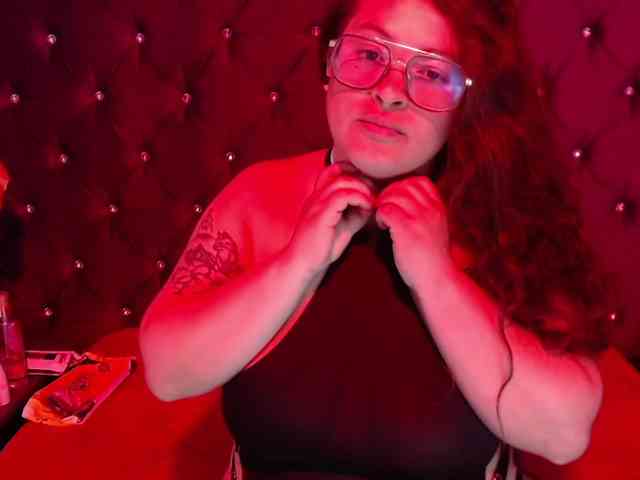 SaraThonson webcam