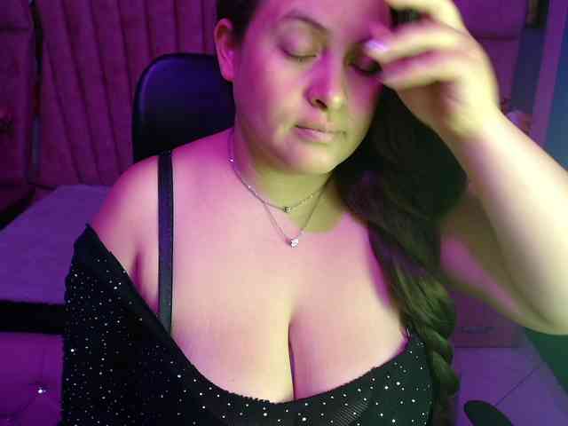 SaraThonson webcam