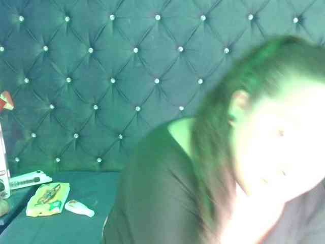 SaraThonson webcam