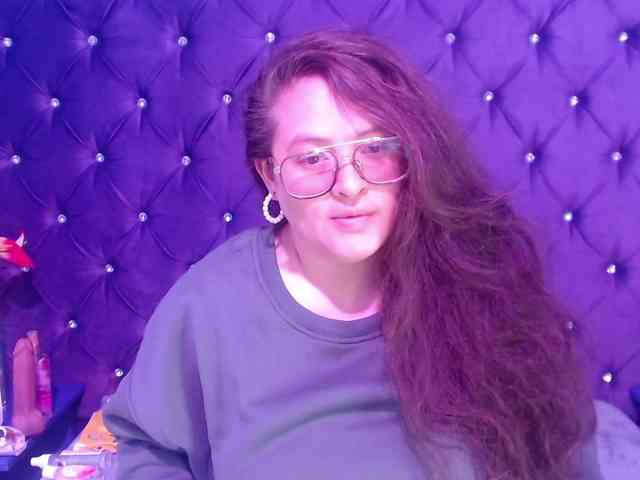 SaraThonson webcam