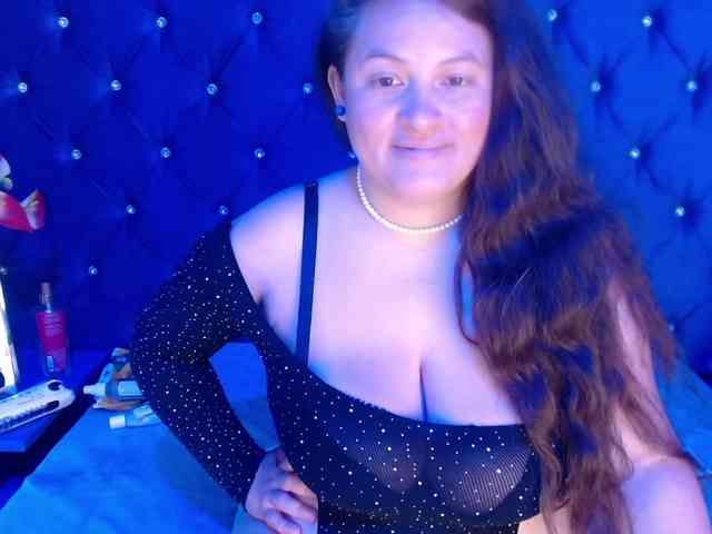 SaraThonson webcam