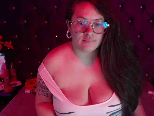 SaraThonson webcam