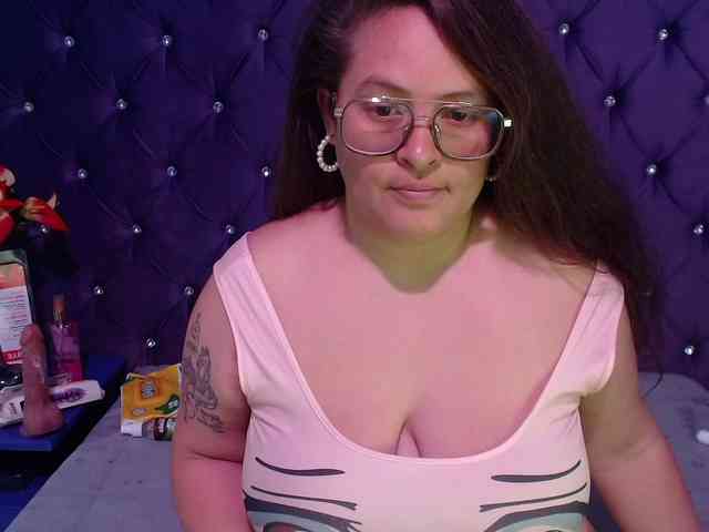 SaraThonson webcam