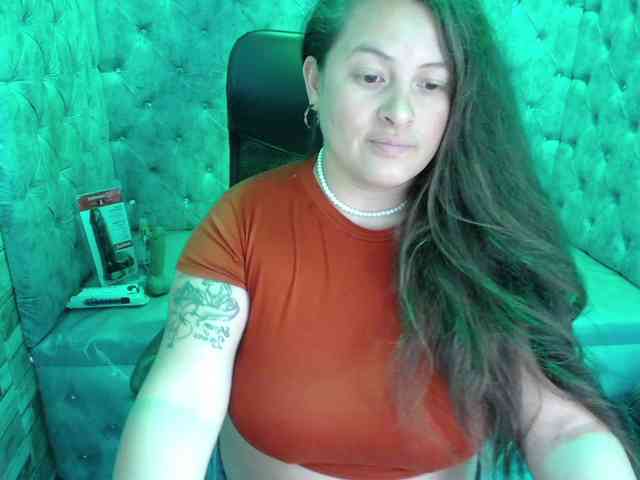 SaraThonson webcam